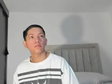 Chaturbate Live Sex Cam of iamjulian_