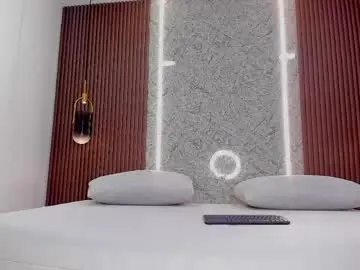 Chaturbate Adult Video Chat of emily_kovac