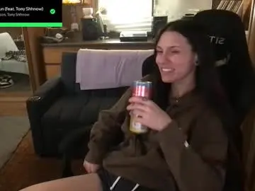 Chaturbate Live Porn of incognitoqueen