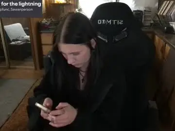 Chaturbate Live Sex Cam of incognitoqueen