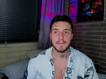Chaturbate Live Sex Cam of liam_oficial