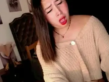 Chaturbate Live Sex Cam of pinay_ivy