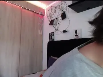 Chaturbate Live Sex Cam of santii_rose