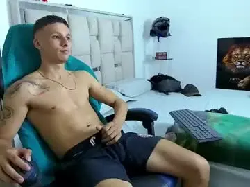 Chaturbate Free Live Porn of andrew_lover21