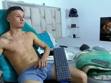 Chaturbate Live Porn of andrew_lover21