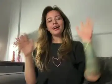 Chaturbate Live Sex Cam of anna_skye
