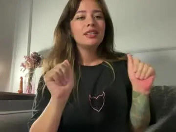 Chaturbate Live Sex Cam of anna_skye