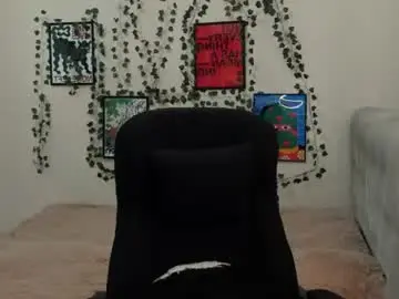 Chaturbate Watch Live Sex Cams of emmarayder
