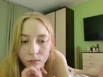 Chaturbate Adult Video Chat of lessyxjhony