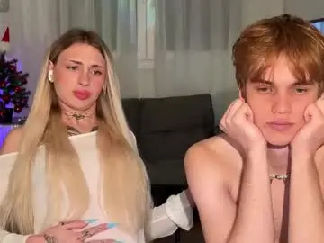 Chaturbate Live Sex Cam of twl8vibe