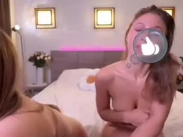 Chaturbate Live Sex Cam of roselyn_rose