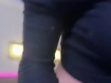 Chaturbate Live Sex Cam of roselyn_rose