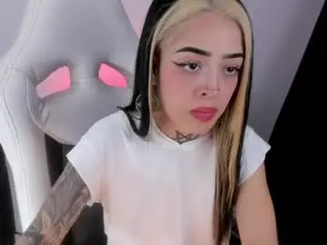 Chaturbate Adult Webcams of emilydaft