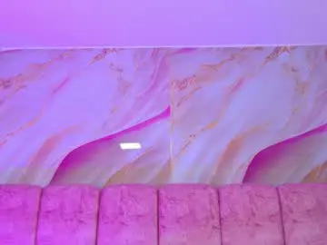 Chaturbate Best live sex cam show of emma_curvy1