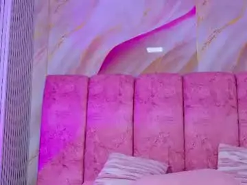 Chaturbate Watch Live Sex Cams of emma_curvy1