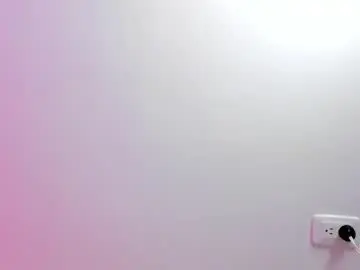 Chaturbate Free Porn Cam of hellzel_moon