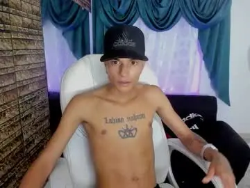 Chaturbate Free Porn Cam of paul_booy