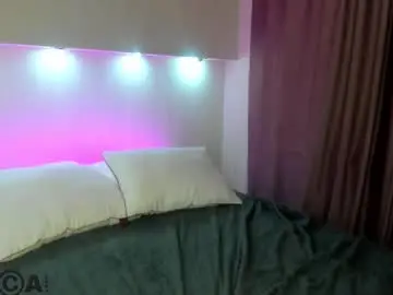 Chaturbate Live Sex Cam of adelina_bliss