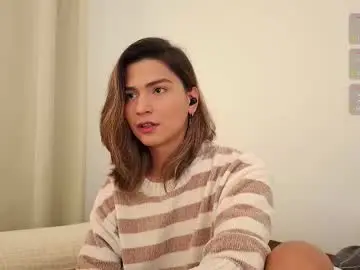 Chaturbate Live Sex Cam of skyamber8v2