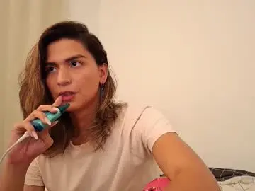 Chaturbate Best live sex cam show of skyamber8v2