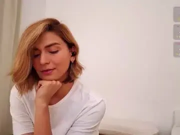 Chaturbate Watch Live Sex Cams of skyamber8v2