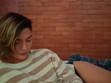 Chaturbate Free Porn Cam of skyamber8v2