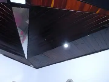 Chaturbate Live Porn of sofiaasexy19