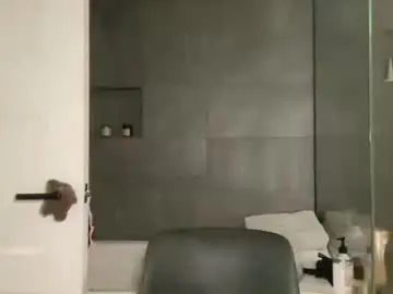 Chaturbate Free Porn Cam of ari_02
