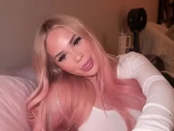Chaturbate Free Porn Cam of ari_02