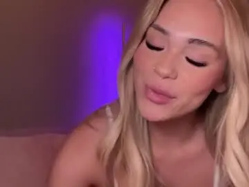 Chaturbate Live Porn of ari_02