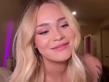 Chaturbate Sex Chat of ari_02