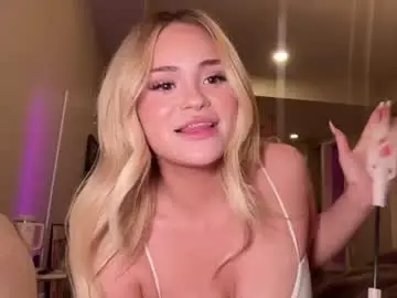 Chaturbate Best live sex cam show of ari_02