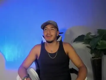 Chaturbate Live Sex Cam of brand_collins