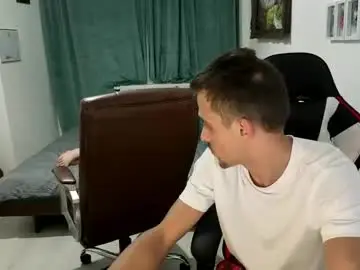 Chaturbate Free Porn Cam of hotboyshorny