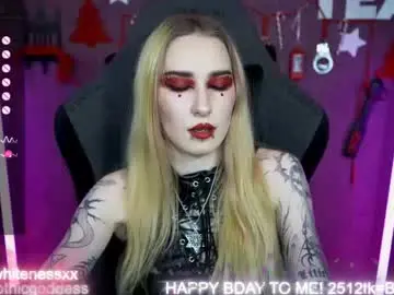 Chaturbate Nude Webcam of amywhitenessxx