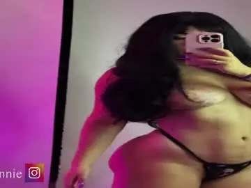 Chaturbate Sex Cam of annie_snow_