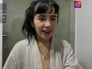 Chaturbate Sex Cam of annie_snow_