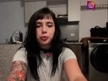 Chaturbate Best live sex cam show of annie_snow_