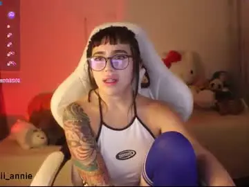 Chaturbate Free Live Porn of annie_snow_