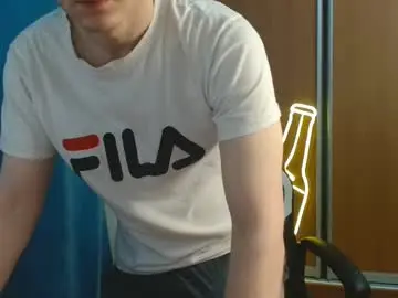 Chaturbate Live Sex Cam of ch1lldril