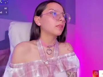 Chaturbate Sex Chat of kitty_patitas_suavess