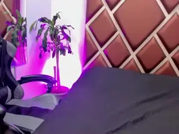 Chaturbate Free Porn Cam of littlee_melody18