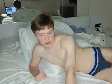 Chaturbate Free Porn Cam of cameron_crowly