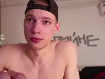 Chaturbate Live Sex Cam of davey_ebash