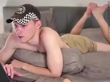 Chaturbate Nude Webcam of davey_ebash
