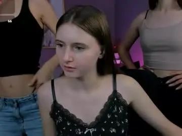 Chaturbate Live Porn of flora_ri