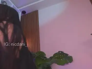 Chaturbate Adult Video Chat of nicdani_1