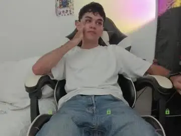 Chaturbate Free Porn Cam of ronaldmq20