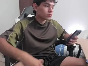 Chaturbate Watch Live Sex Cams of ronaldmq20