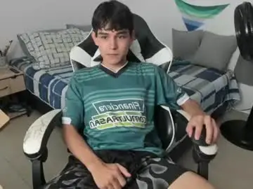 Chaturbate Live Sex of ronaldmq20